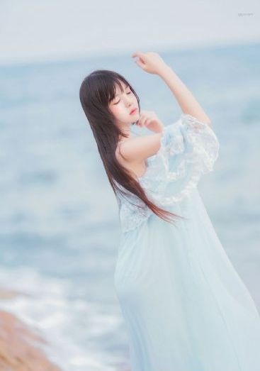 老头边吃奶边弄进去呻吟的视频_超清电影全集观看